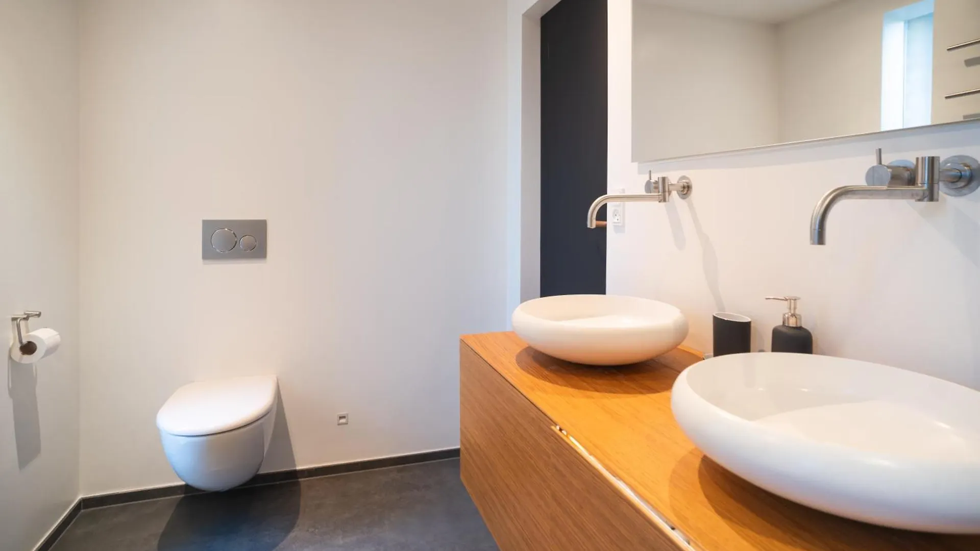 Ocean View In First Row. Architectural Pearl Apartment Dragor